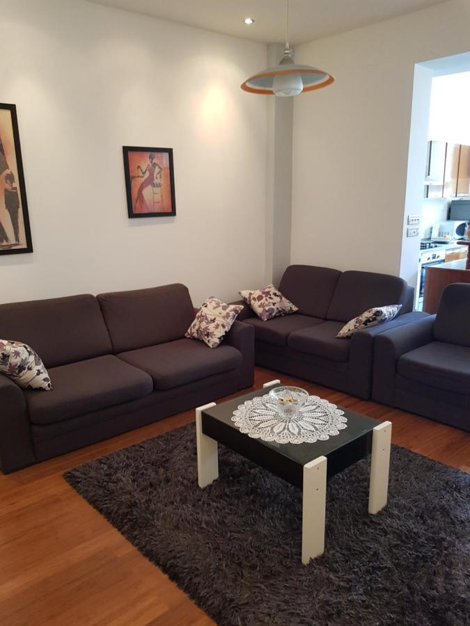 Apartment Centar אומיס מראה חיצוני תמונה